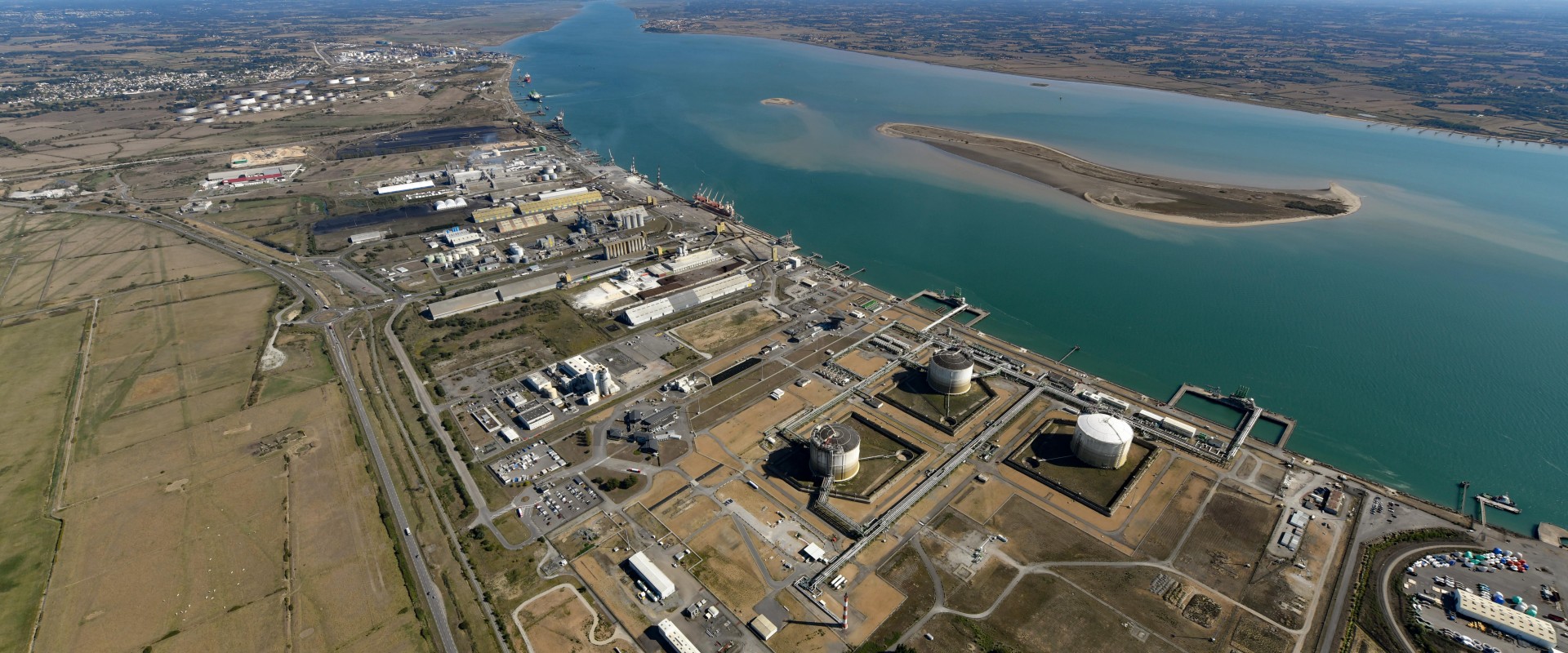 Nantes ‒ Saint Nazaire Port Lays Its Foundations Nantes ‒ Saint Nazaire Port Lays Its Foundations