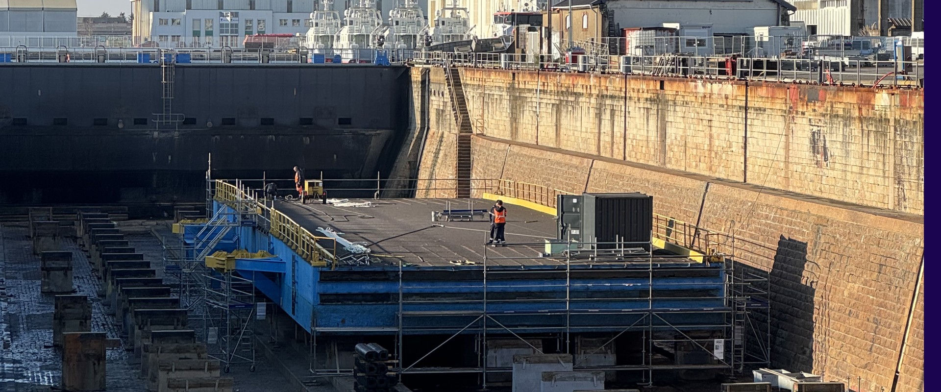 Le ponton roulier de Cheviré en arrêt technique à Saint-Nazaire