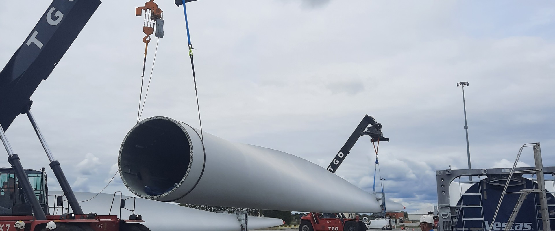 39 Wind Turbine Blades at the TGO Terminal